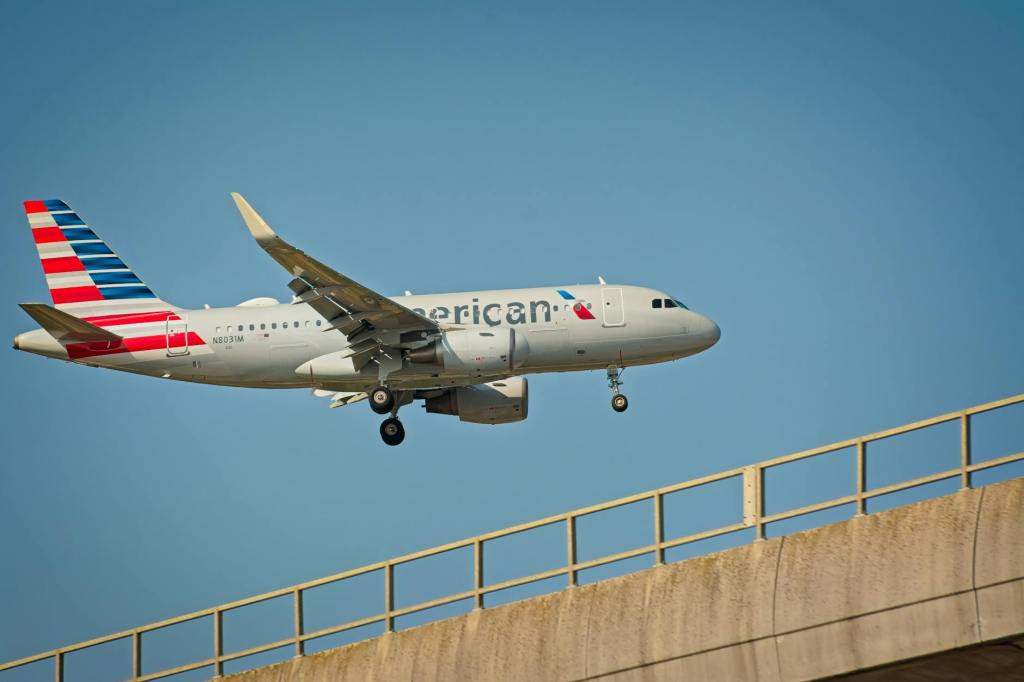 주가 9% 하락에도…아메리칸 에어라인, 선행 P/E 7배로 투자 눈길